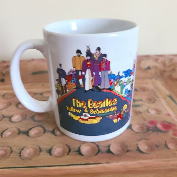 The Beatles Other - The Beatles Mug with Yellow Submarine Retro Psychedelic